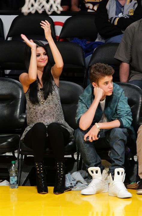 Selena and justin are back together, a source told the site. Justin Bieber and Selena Gomez Spotted Kissing At Lakers ...