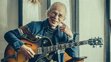Legendary Steve Howe From Yes Released A New Album The Old Man Is 73