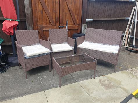 4 Seater Rattan Garden Furniture Set In Br6 London Für 11000 £ Zum Verkauf Shpock De