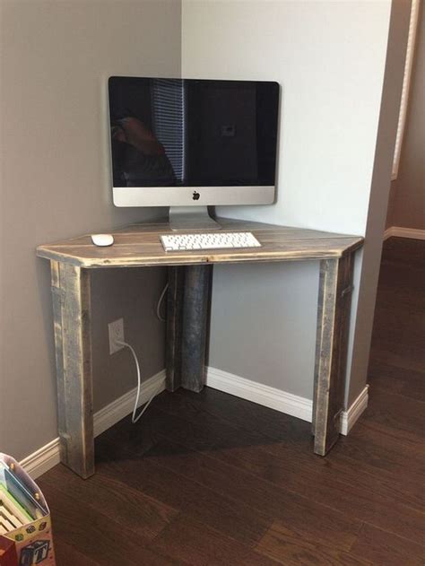 26 Inspiring Simple Small Diy Pallet Desk Designs For Home Office