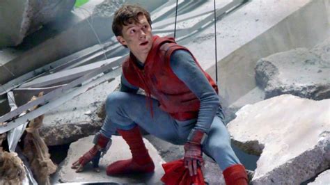 Sony's posters for all previous spiderman films were better, this clusterfuck looks totally marvel but i'm just not excited at all for homecoming, it just. Spider-Man: Homecoming - Tom Holland's Favorite Stunt - IGN Video