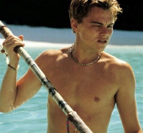 Leo In The Beach Leonardo Dicaprio Shirtless Leonardo Dicaprio The Beach Robert Carlyle Tilda