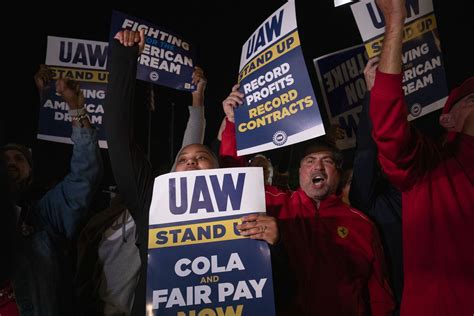 Uaw 2023 Strike Update Why The Uaw Is Striking At Gm Ford And