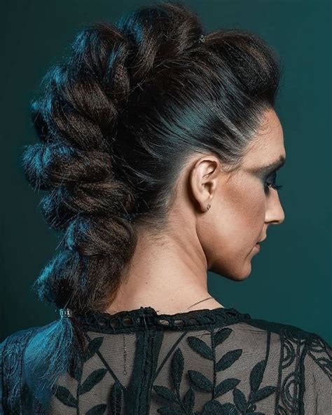 7 Long Mohawk Hairstyles For Glam Girl Look 2023 Trends