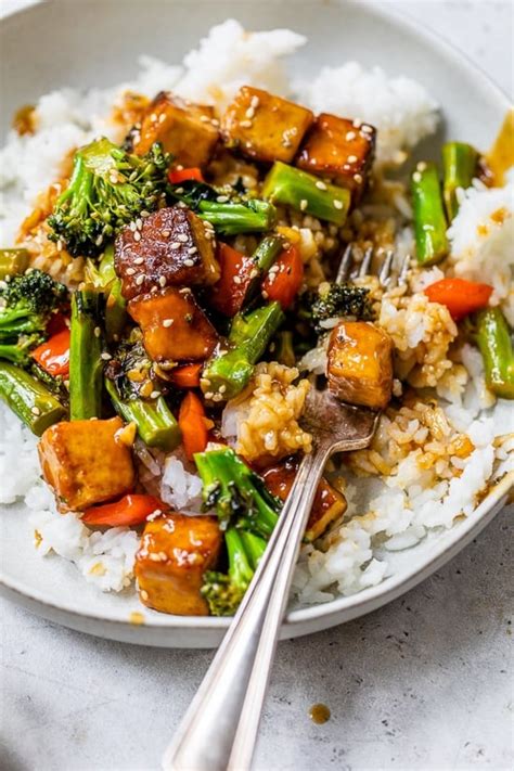 Tofu Stir Fry With Vegetables In A Soy Sesame Sauce Skinnytaste
