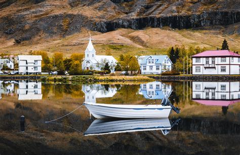 10 Prettiest Cities And Towns In Iceland Follow Me Away