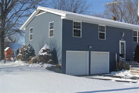 Pacific Blue Vinyl Siding By Certainteed This One Is Dutch Lap Instead