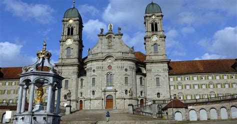 James, culture devotees and tourists alike. Kloster Einsiedeln erstrahlt in neuem Licht | DOMRADIO.DE ...