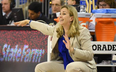 A Full Court Press On Gator Women S Basketball Head Coach Amanda Butler Espn 98 1 Fm 850 Am Wruf