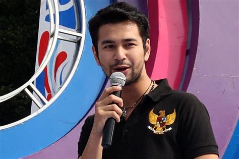 Tak disangka, perjuangan raffi ahmad di dunia entertainment sejak berusia 15 tahun, kini membawa. MENARIK PRIA: Foto Raffi Ahmad "Seksi dan Hot" Terbaru 2013