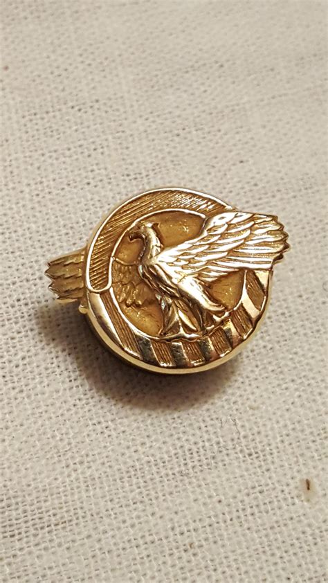 14k Gold Ruptured Duck Us Honorable Discharge Lapel Pin