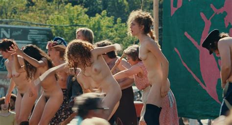 Unknown Nuda Anni In Taking Woodstock