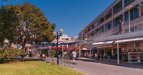 Santa ponsa es considerada como uno de los lugares ideales para la práctica de deportes gracias a sus 600 mts de longitud, de arena dorada y fina, y a sus excelentes infraestructuras. 18 great ways to enjoy Santa Ponsa - abcMallorca giving you the best experience of Mallorca