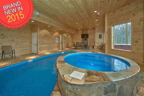 Swimming pool, internet, air conditioning, hot tub, pets welcome, fireplace, tv, children welcome, parking, heater bedrooms: 4 Bedroom, Sleeps 16, COOPER'S COVE by Large Cabin Rentals