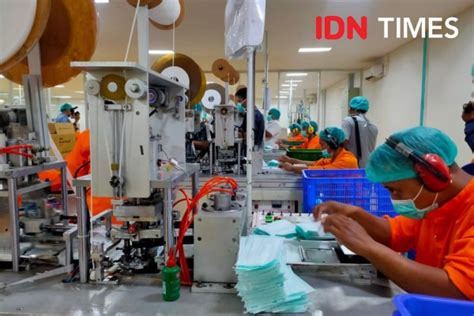 Lowongan kerja pt nestle indonesia. Pabrik Masker di Jombang Mampu Produksi 300 Ribu Lembar ...