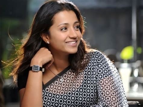 Heroine trisha latest sarees in lion movie. Photos: Hottest Looks Of Trisha In Saree - Filmibeat
