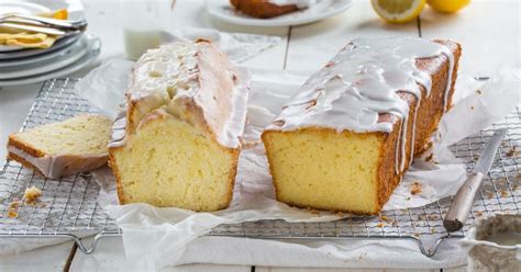 Kuchen ist das erste rezept, das fast jedem in den sinn kommt, entweder karottenkuchen oder zitronenkuchen. Der saftigste aller Zitronenkuchen | Zitronenkuchen ...
