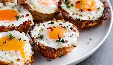 Eggs and certain dairy products can be very low in carbs, but at the same time high in calories. 12 Low-Carb Breakfast Ideas Under 300 Calories | SELF