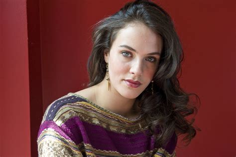 Jessica Brown Findlay Wallpapers Images Photos Pictures Backgrounds
