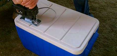 It is not a swamp cooler. Make A Homemade Air Conditioner Using A Cooler, Ice & A ...