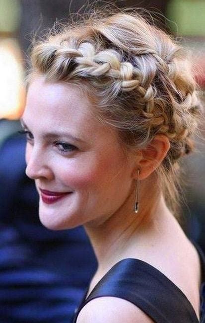15 Mesmeric Wedding Guest Hairstyles For Women