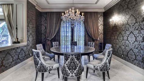 15 Dining Rooms With Damask Wall Patterns Home Design Lover