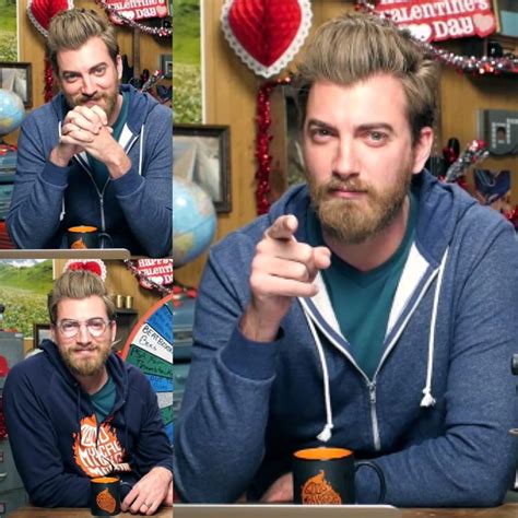 Rhett Mclaughlin Good Mythical Morning Rhett And Link Mythical Beast
