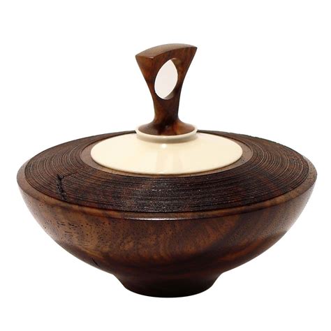Walnut Bowl With Galalith Lid Small Wood Projects Wood Turning