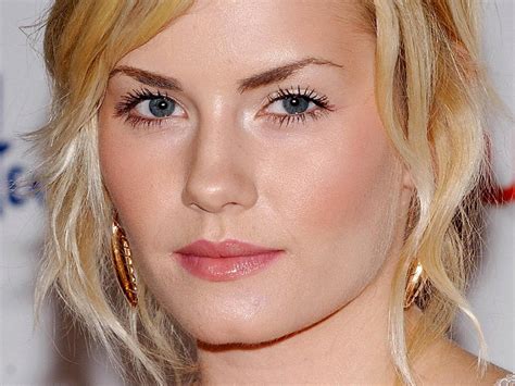 Elisha Cuthberts Hot Pictures
