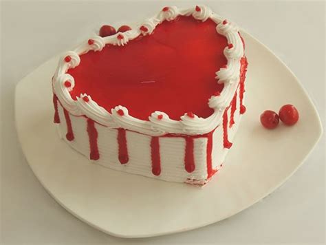 Valentine Red Heart Cake Half Kg Buy Valentine Red Heart Cake Online