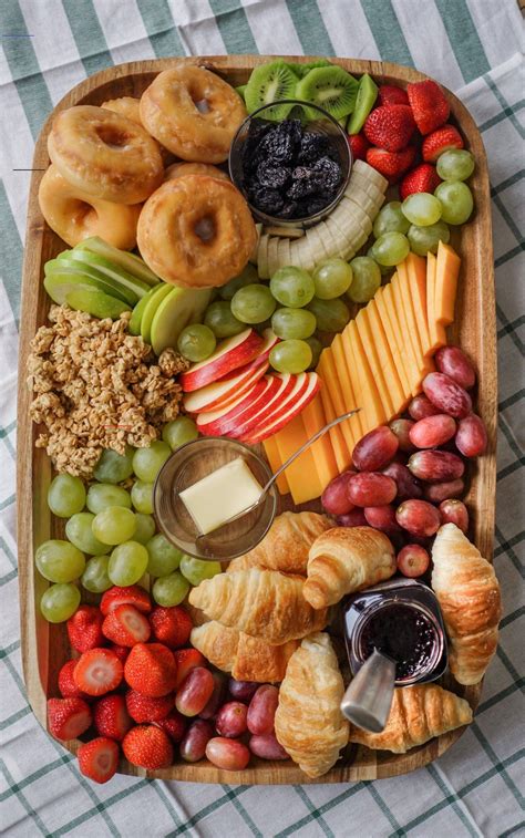 7 Minute Brunch Cheese Board Charcuterieboard Looking For An Easy