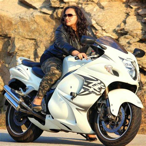 Indian Lady Riding Bike 123 Indiagirlsonbike Women Empowerment Of India