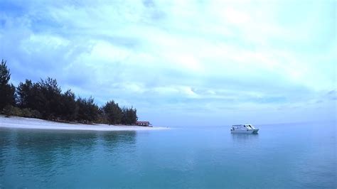 Island Of Mengalum And Mamutik Sabah Youtube