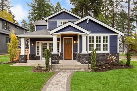 Fortunately, exterior paint colors come with some constraints. How to Pick an Exterior Paint Scheme