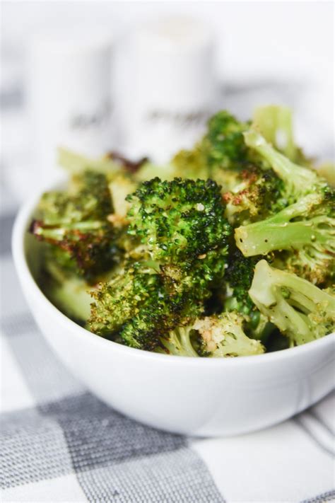 Easy Oven Roasted Broccoli With Parmesan And Garlic