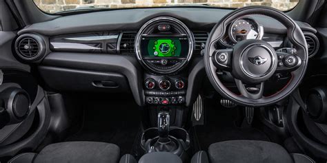Mini Cooper 3 Door Hatch Interior And Infotainment Carwow