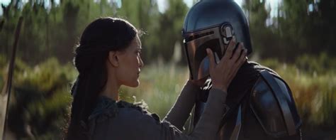 Latest Tv Spot For The Mandalorian Confirms Hes Protecting A Woman