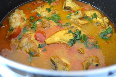 Pakistani Style Chicken Curry Recipe Shamsas Kitchen Shamsas Kitchen