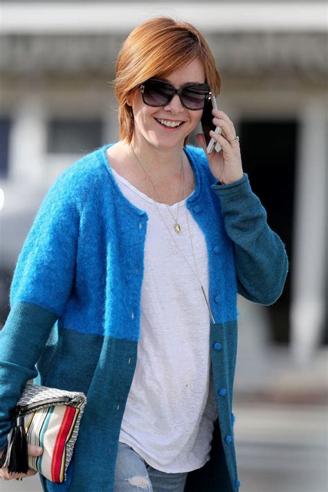 Alyson Hannigan Steps Out With A New Bob Picture Celebrity Hairdos Abc News