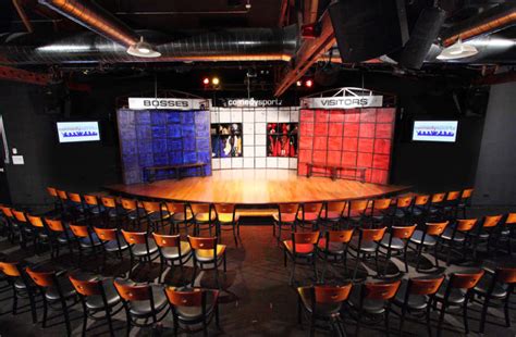 Best Comedy Clubs Near You In Chicago Urbanmatter