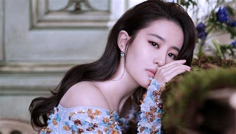 Pesona Liu Fei Aktris Cantik Pemeran Film Disney Mulan Times Indonesia