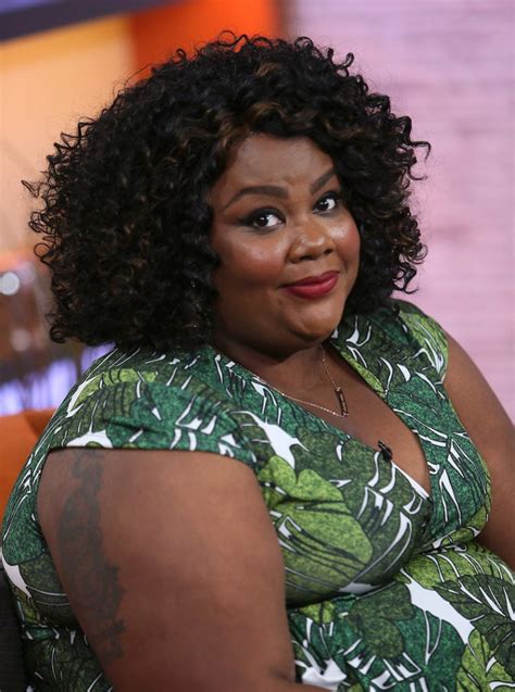 Watch Nailed It Host Nicole Byer Talk Kevin Hart Its Ok To Say I Was Wrong