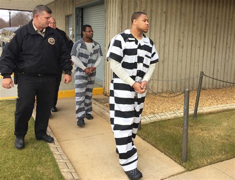 Alabama murder suspect's bond revoked after unauthorized football trip