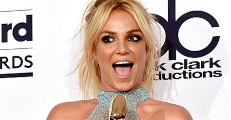 Britney Spears Gets “clumsy” In Her New Single