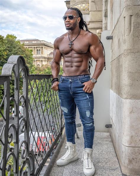 Ulisses Jr 8 6 Pack Abs Pictures