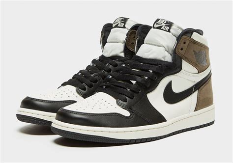 The highly anticipated air jordan 1 dark mocha finally landed in canada, and the closet inc. The Air Jordan 1 High OG Dark Mocha Has A Release Date