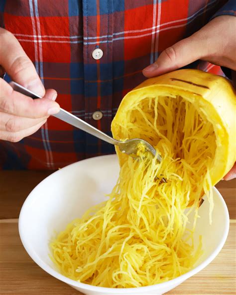 The Best Way To Cook And Cut Spaghetti Squash Whole Baked Spaghetti