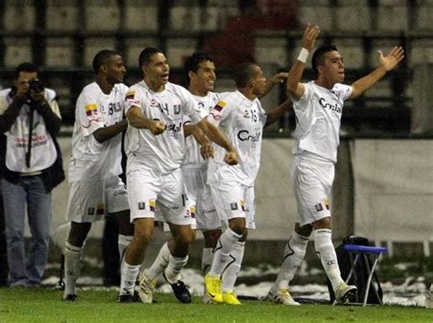 Final de la copa libertadores 2004. Once Caldas espera en la final a Santa Fe o a Deportes ...