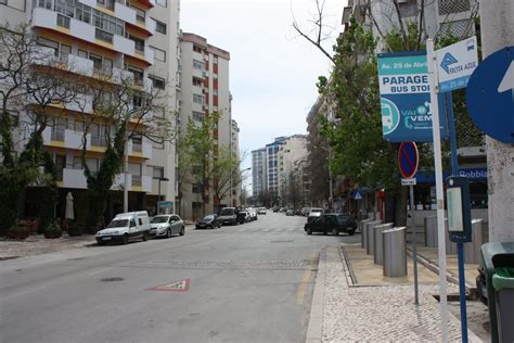 Toponímia de Portimão e sua História AVENIDA 25 DE ABRIL