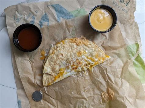 Review Taco Bell Grilled Cheese Dipping Taco